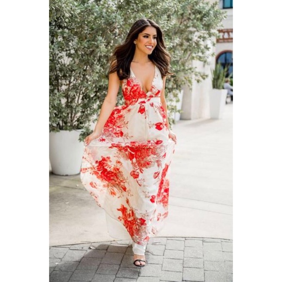 🌹 Floral Maxi Dress - Picture 2 of 5